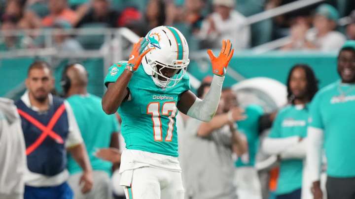 Report: Dolphins will consider trade offers for Jaylen Waddle
