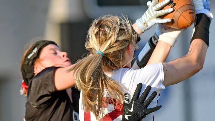 See all Alabama high school flag football playoff results here
