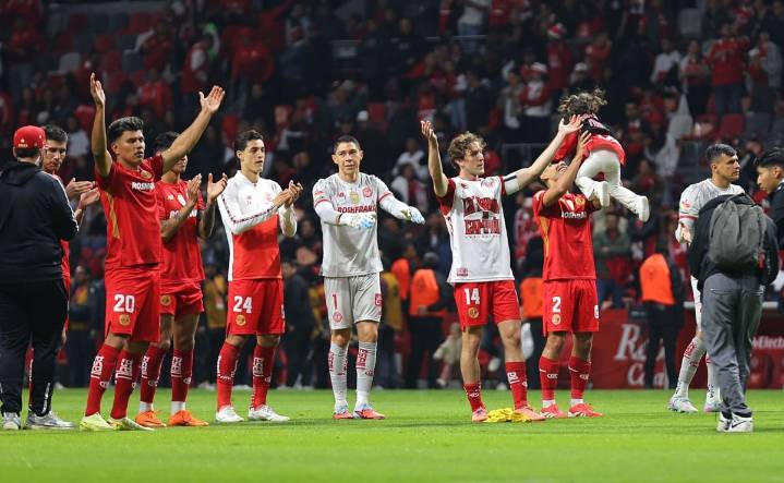 Toluca empata sin goles con el FC Juárez, pero clasifica a semifinales del Apertura 2025