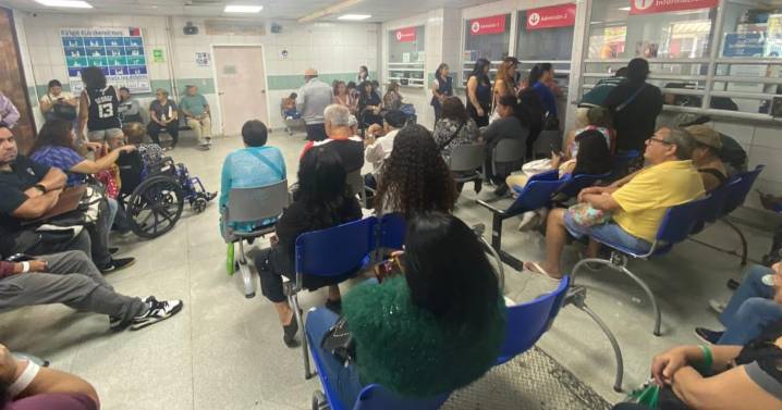 Listas de espera: Salud destaca reducción, pero expertos advierten que el problema sigue lejos de resolverse
