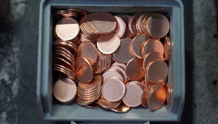 US Mint presses last pennies ever