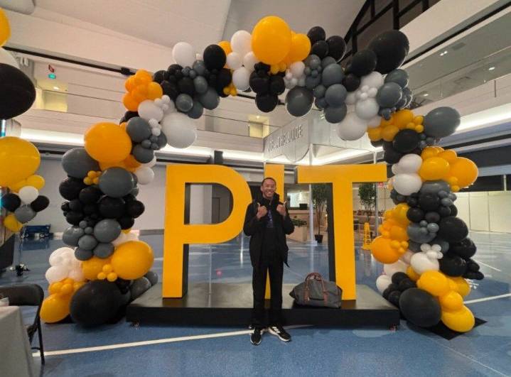 Pittsburgh International terminal welcomes first passenger, closes old hub