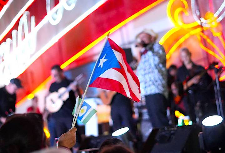 Avalancha de trullas y encendidos navideños arropa el FinDeSemana
