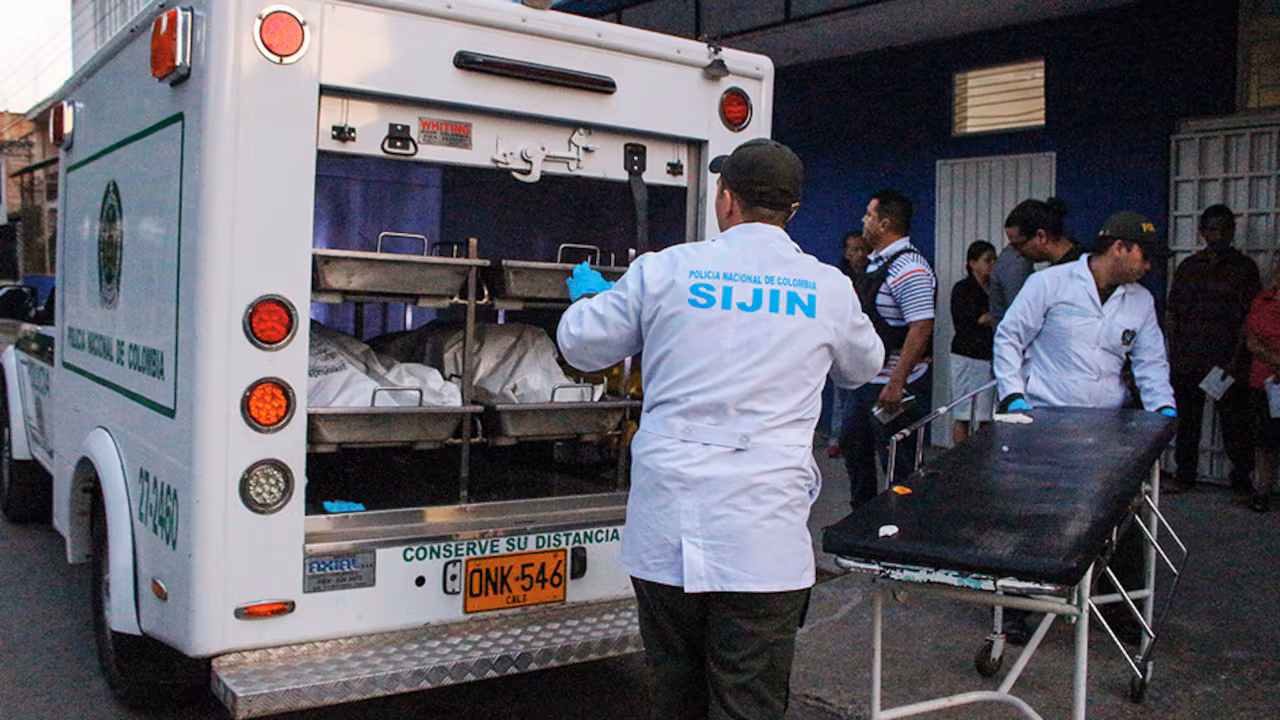 Tragedia: coronel retirado asesinó a su exesposa y a su hijo; luego se quitó la vida