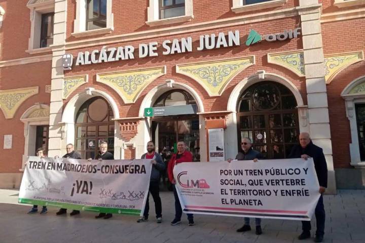 Alcázar de San Juan, Mora, Tomelloso y Hellín se movilizan por un tren que vertebre Castilla