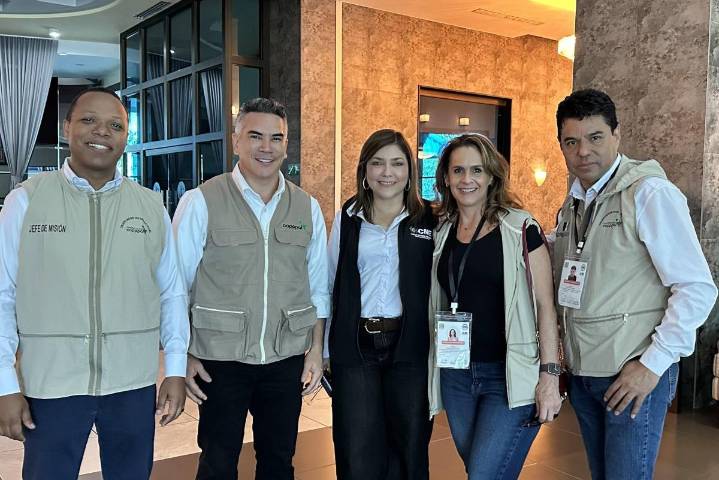 Alito vigila elección en Honduras: despliegan 60 observadores para cuidar el voto presidencial