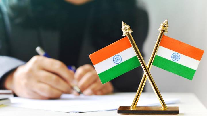 What is the role of a pay commission?