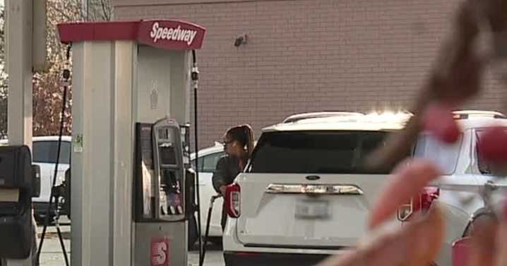 Michigan Thanksgiving gas prices are slightly higher this year; here's why