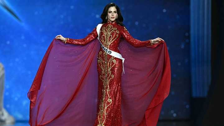 Ella es Fátima Bosch, la representante de México que fue coronada como la nueva Miss Universo 2025 y que protagonizó un fuerte escándalo