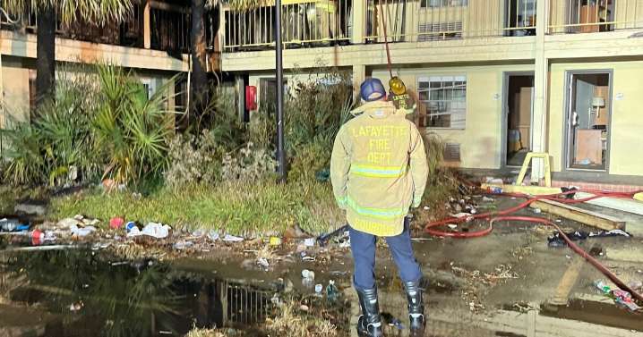 One person killed in fire at vacant La Quinta hotel