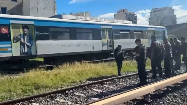 Reportan por lo menos 20 heridos tras descarrilamiento de tren eléctrico en Buenos Aires, Argentina