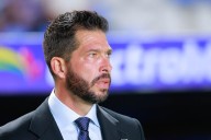 Benjamín Mora es despedido como técnico del club Querétaro