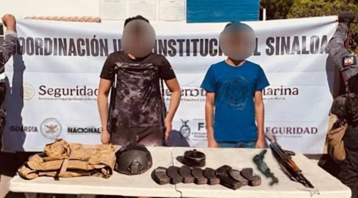 Marina y Ejército detienen a 2 sujetos en Culiacán