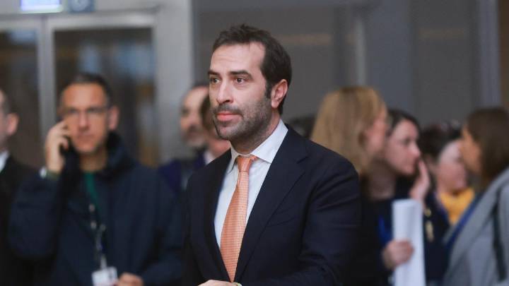 La Comisión Europea advierte a España que está en riesgo de incumplir las reglas fiscales