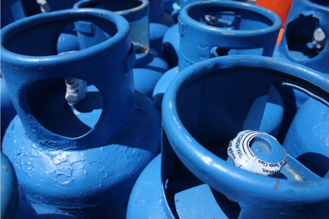 Producción de gas LP de Pemex cae a mínimo histórico y crece la dependencia