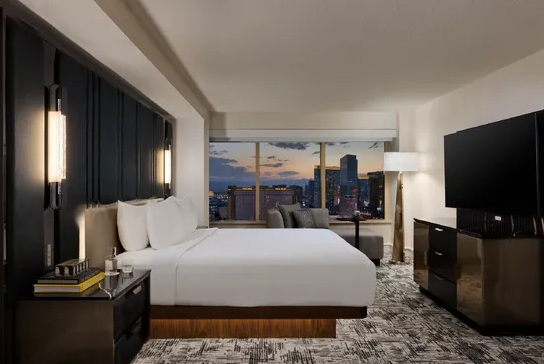 MGM Grand Hotel gets $300M makeover, revamps nearly 4K rooms