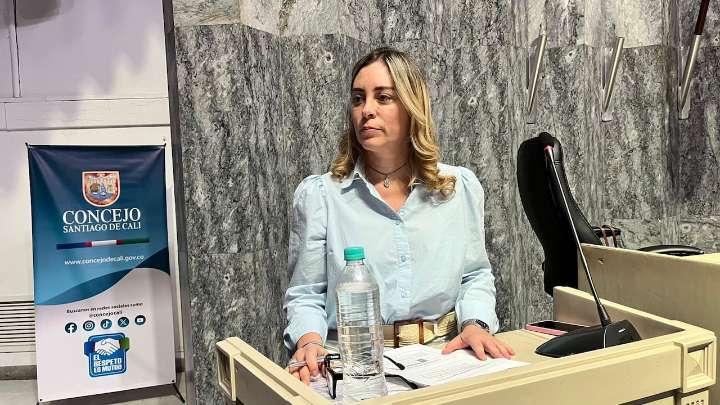 Tensión en el Concejo de Cali: piden moción de censura contra Ana María Martínez, directora del Departamento de Contratación de la Alcaldía