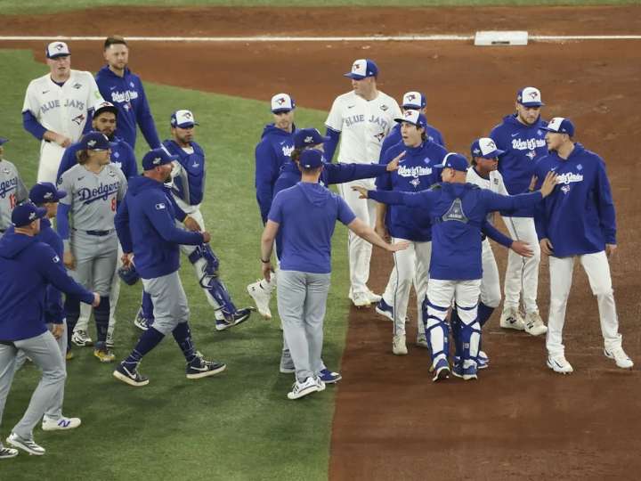 Dodgers pitcher says trash talk by Blue Jays' Jeff Hoffman sparked late home run