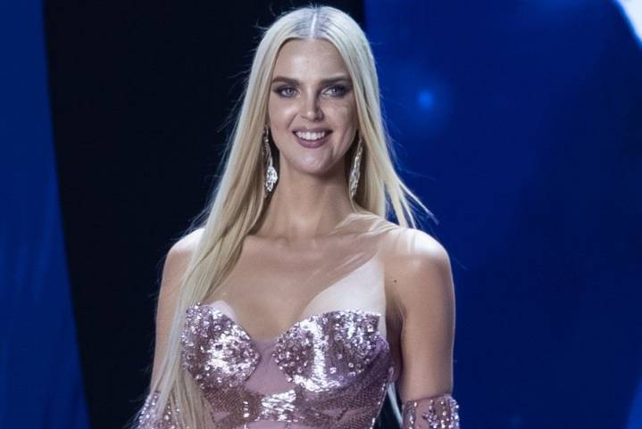 Miss Estonia, Brigitta Schaback, renuncia a Mis Universo describe momento indecente
