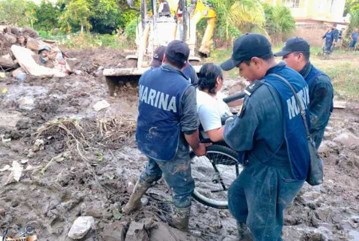 Tras lluvias en Veracruz da Semar atención a más de 23 mil personas