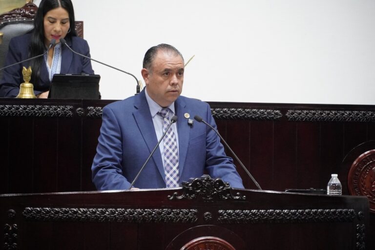 ¿Qué pasará si agreden a un o una docente? Congreso aprueba ley de protección