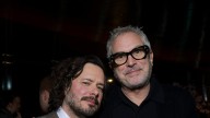 Alfonso Cuarón y Edgar Wright juntos en la premiere de El Sobreviviente en Nueva York