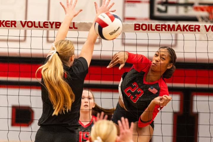 4A volleyball: Cassidy Cage, Marist oust Normal Community