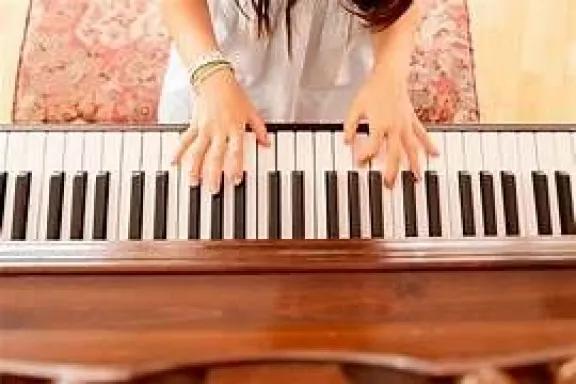 Un profesor de música admitió el abuso y fue declarado culpable en la primera audiencia del juicio en Neuquén