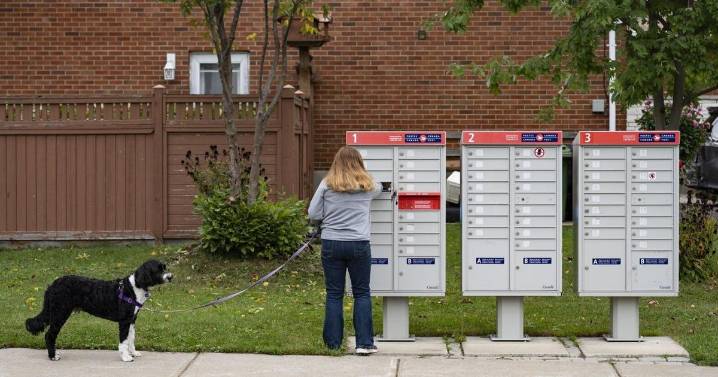 Canada Post submits overhaul plan to the federal government