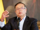 Colombia propone relevo en Venezuela; Petro fue mediador