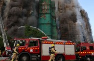 Hong Kong eleva a 94 balance de víctimas mortales por el incendio del complejo de Tai Po