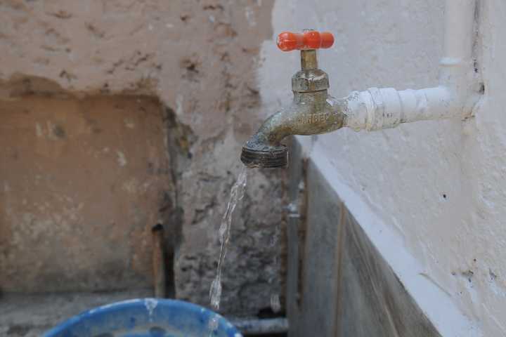 Falla en pozo deja sin agua a 17 colonias y cuatro ejidos de Gómez Palacio