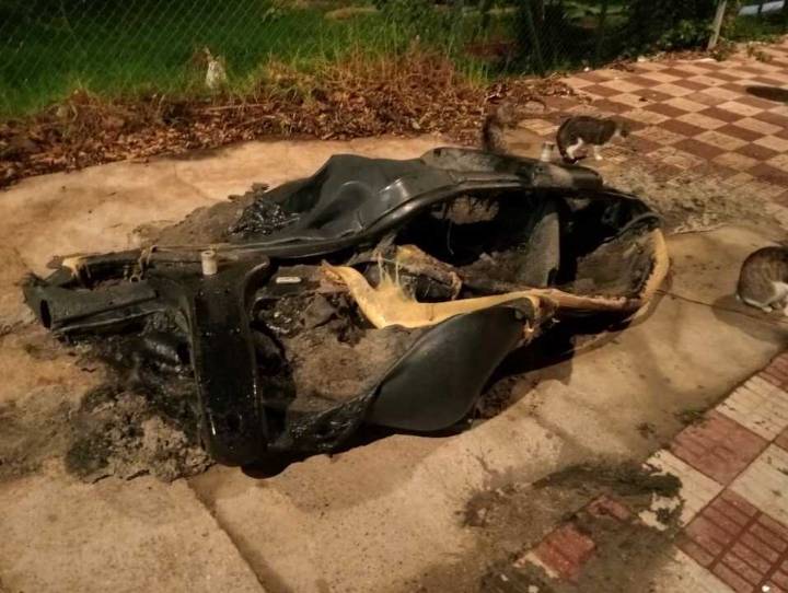 Detenido por calcinar cinco contenedores de basura en Los Barrios