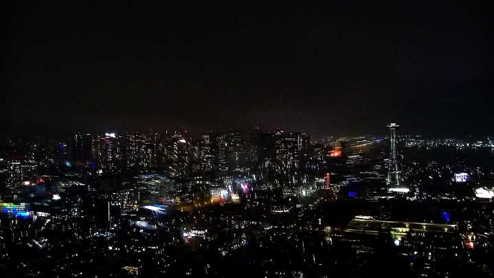 Western Washington braces for strong winds, potential floods on Saturday