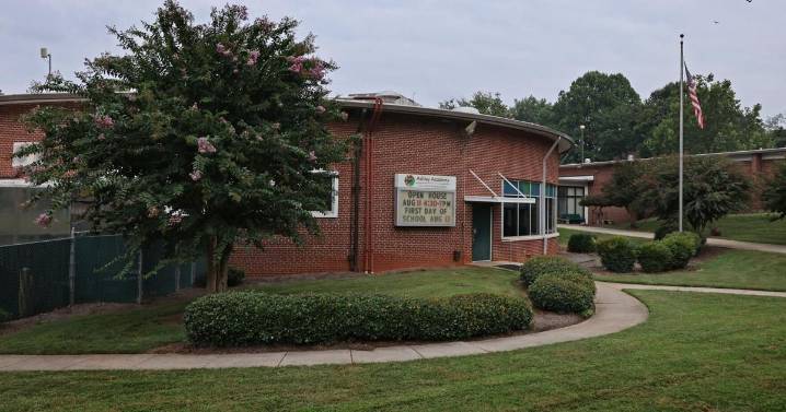 Forsyth NC commissioners give OK to school land purchase