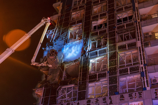 Russia strikes Ukraine's capital despite US peace push