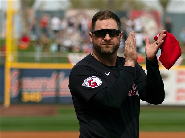 Cleveland's Steven Vogt wins Manager of the Year for 2nd straight season