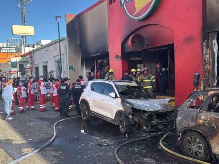 Mueren 22 personas tras explosión en tienda de Hermosillo; continúan labores de rescate