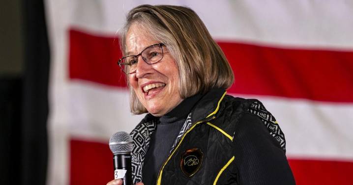 Campaign Almanac: Trump endorses Miller-Meeks for reelection in Iowa’s 1st District