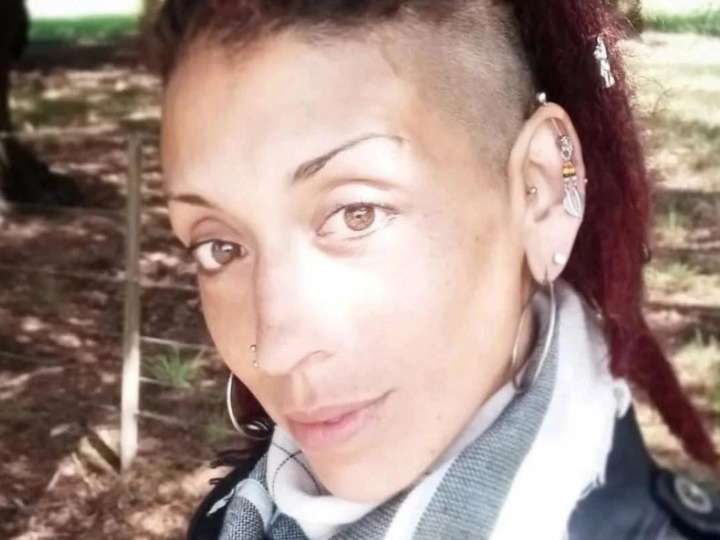 "Acá estoy, pasándola no muy bien": los últimos mensajes de Débora Bulacio, la mujer asesinada por su pareja en Necochea