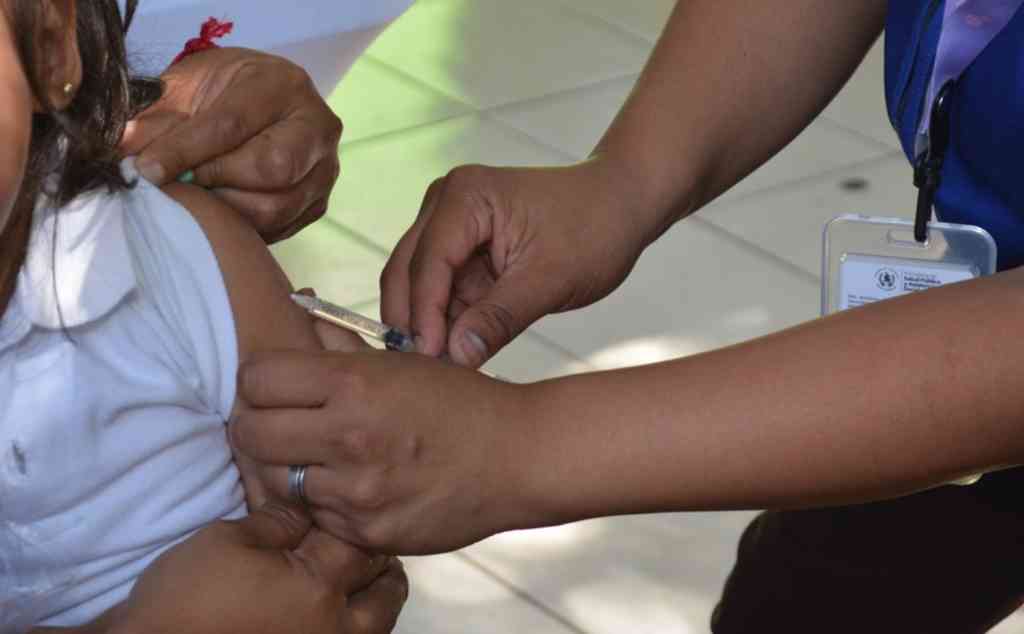 Gobierno de Guatemala destacó incorporación de vacuna hexavalente