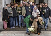 Donostia salda su «deuda» con un placa en memoria de Rosa Zarra, víctima de la violencia policial