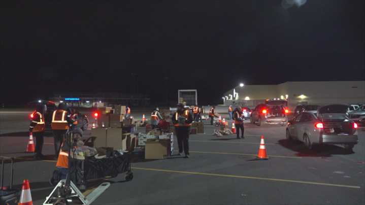 Rust City Church prepares 600 thanksgiving meals to distribute to the community