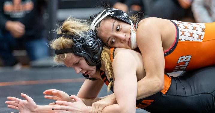 Three DeKalb wrestlers win at Minooka: Wednesday’s Daily Chronicle sports roundup