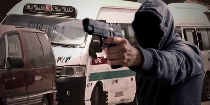 Pasajero muere tras ataque a combi de la línea A2 en Pamplona Alta durante el estado de emergencia