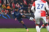 Arsenal, con paso perfecto en la Champions; golea al Slavia de Praga
