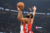 Clippers’ Kawhi Leonard returns in loss to Cavaliers