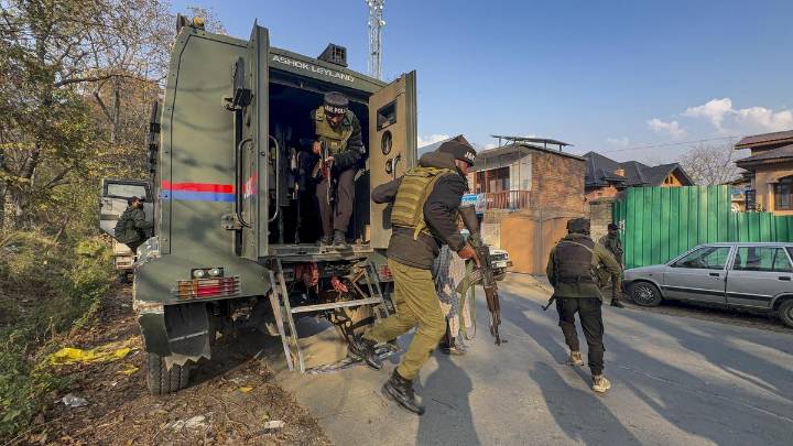 Anti-terror operations across Jammu, raids underway at dozens of places