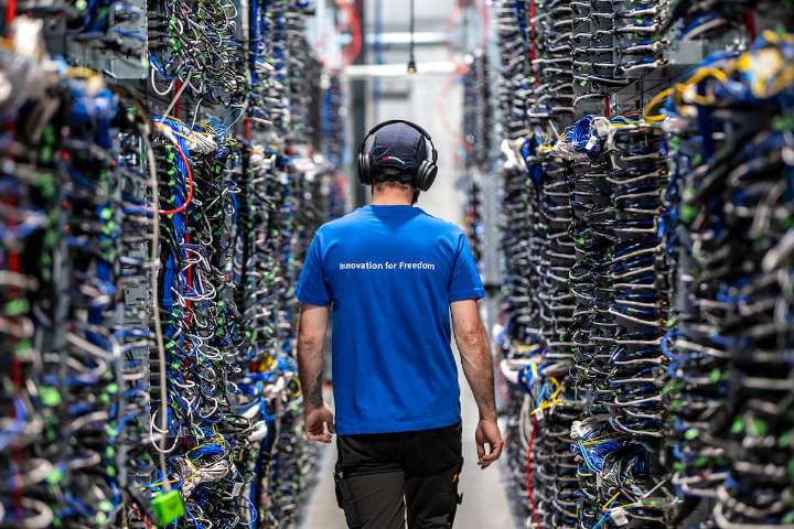 Complete digital sovereignty ‘impossible’ for federal government, Treasury Board says