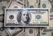 El dólar continúa a la baja y cerró en $1.430